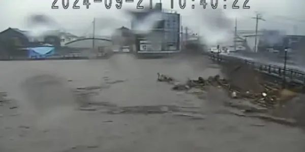 Hujan Lebat Picu Banjir dan Tanah Longsor, Jepang Perintahkan Puluhan Ribu Orang Mengungsi