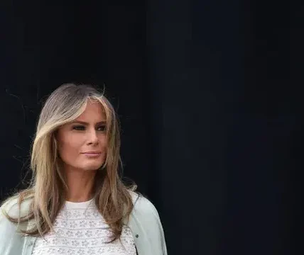 7 Potret Elegan Melania Trump saat Perdana jadi Ibu Negara AS