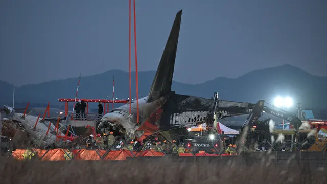 Kecelakaan Jeju Air: Polisi Geledah Bandara hingga Kantor Maskapai